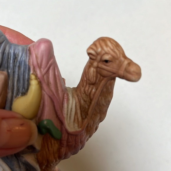 Vintage Christmas Nativity 5 Piece Set Porcelain - Picture 13 of 14